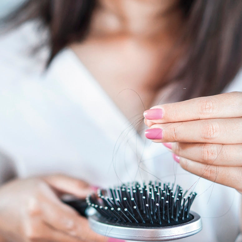 Soluciona la caída del cabello por estrés
