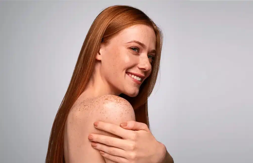Cómo recuperar tu piel tras el verano: rutina antimanchas y piel uniforme 2 change foto derecha